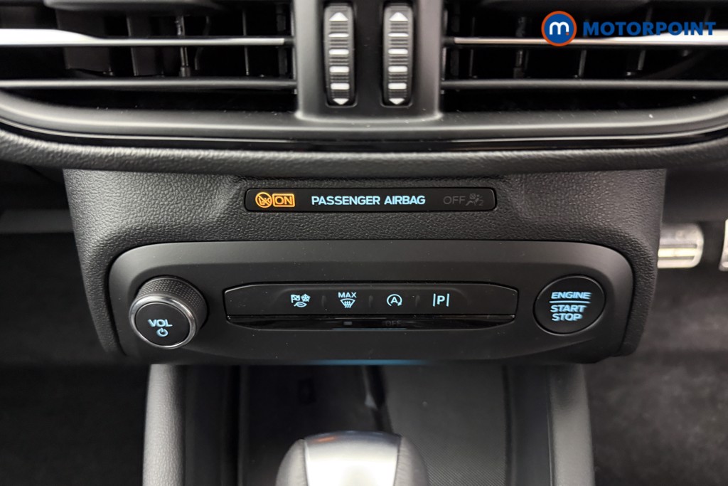 Ford Focus St-Line X Automatic Petrol-Electric Hybrid Estate - Stock Number (1576206) - 10th supplementary image