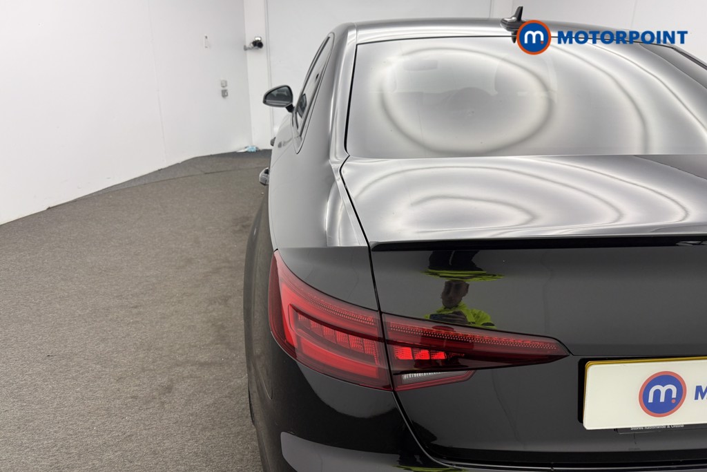 Audi A4 Black Edition Manual Petrol Saloon - Stock Number (1576303) - 5th supplementary image