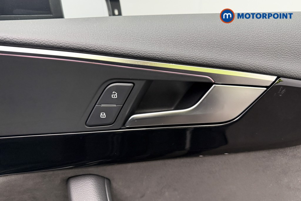 Audi A4 Black Edition Manual Petrol Saloon - Stock Number (1576303) - 12th supplementary image