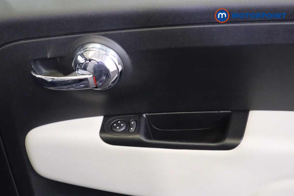 Fiat 500 Dolcevita Manual Petrol-Electric Hybrid Hatchback - Stock Number (1577116) - 14th supplementary image