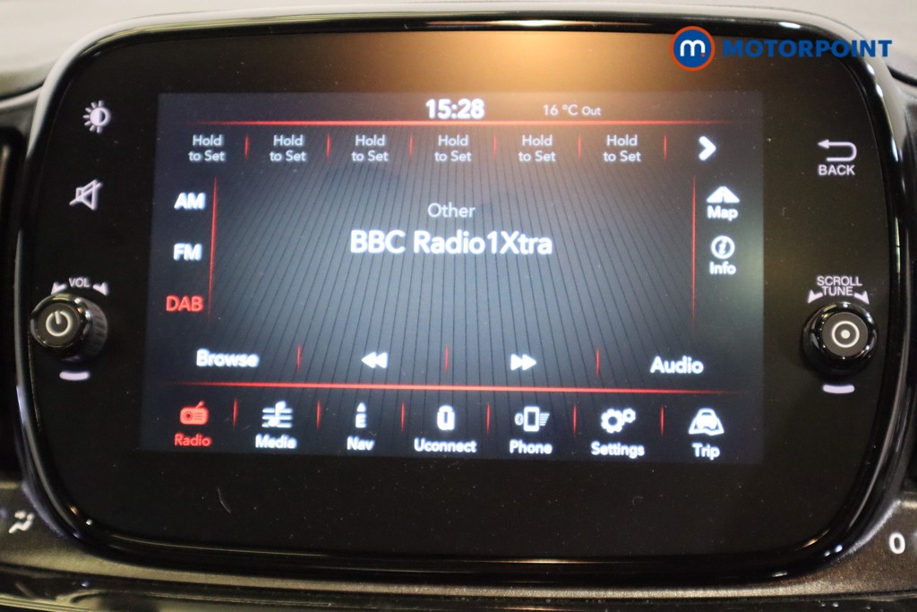 Fiat 500 Dolcevita Manual Petrol-Electric Hybrid Hatchback - Stock Number (1577116) - 18th supplementary image