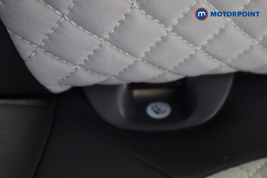 Fiat 500 Dolcevita Manual Petrol-Electric Hybrid Hatchback - Stock Number (1577116) - 24th supplementary image