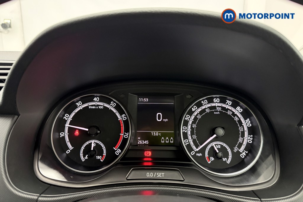 Skoda Fabia Colour Edition Manual Petrol Hatchback - Stock Number (1577228) - 5th supplementary image
