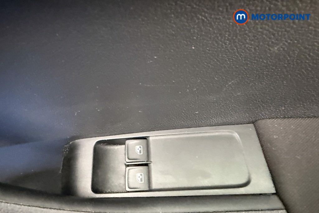Skoda Fabia Colour Edition Manual Petrol Hatchback - Stock Number (1577228) - 18th supplementary image