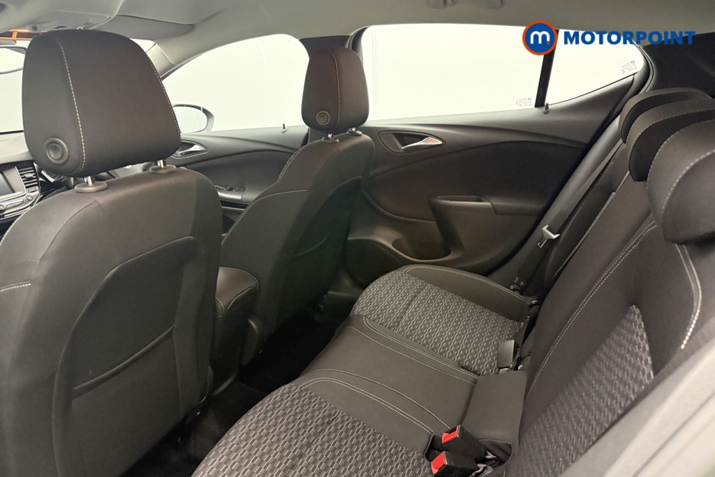 Vauxhall Astra SRI Manual Petrol Hatchback - Stock Number (1577389) - 4th supplementary image