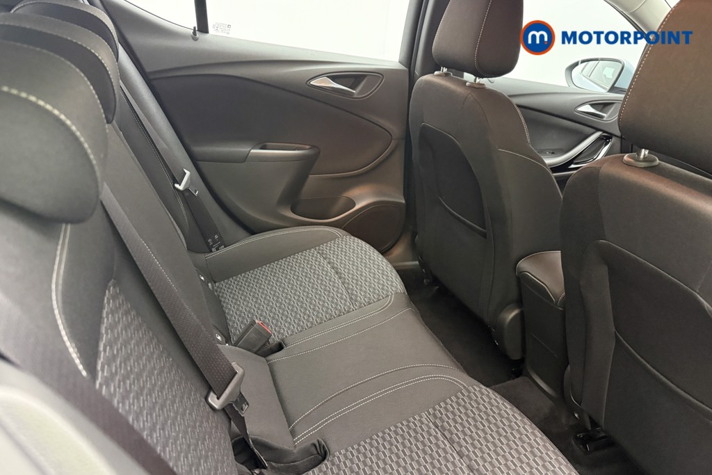 Vauxhall Astra SRI Manual Petrol Hatchback - Stock Number (1577389) - 9th supplementary image