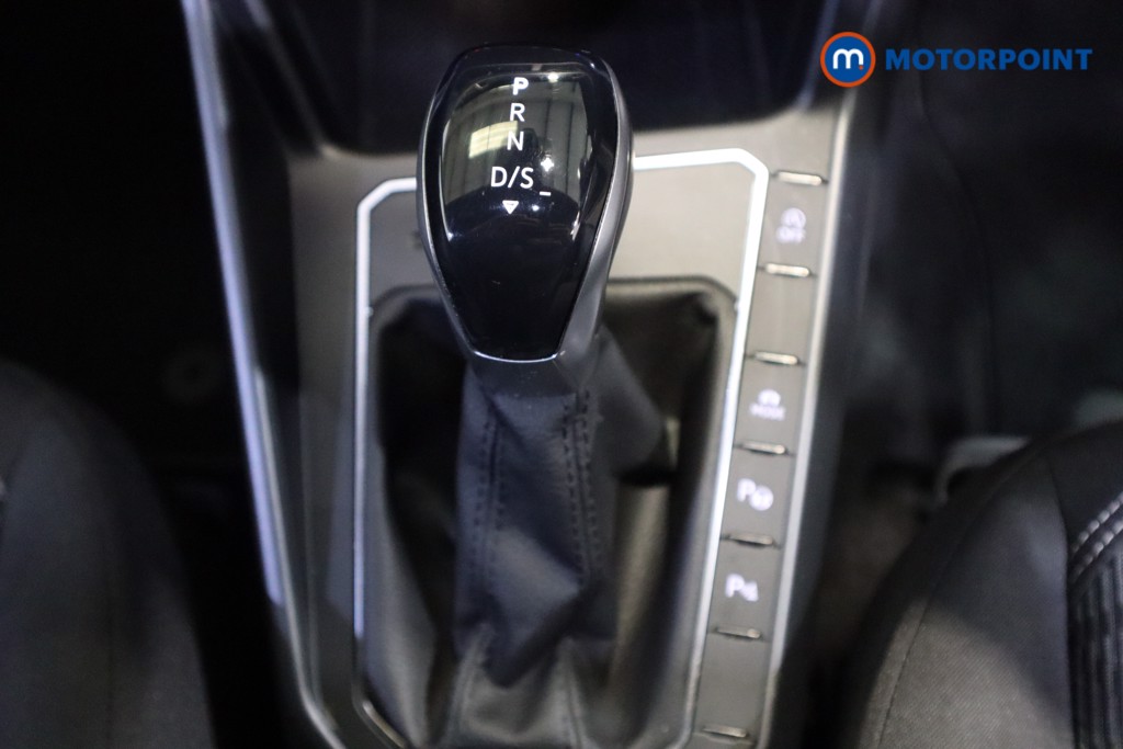 Volkswagen Taigo R-Line Automatic Petrol SUV - Stock Number (1577871) - 5th supplementary image