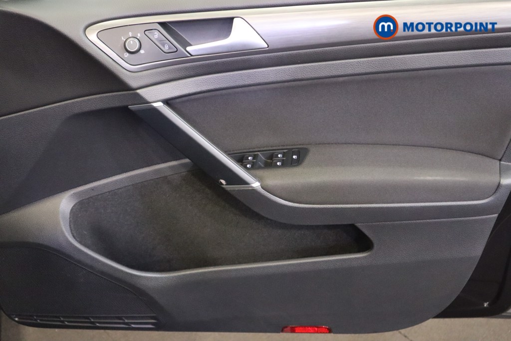 Volkswagen Golf SE Manual Petrol Hatchback - Stock Number (1578700) - 13th supplementary image