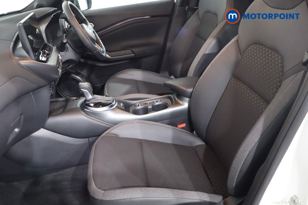 Nissan Juke N-Connecta Automatic Petrol-Electric Hybrid SUV - Stock Number (1579096) - 4th supplementary image