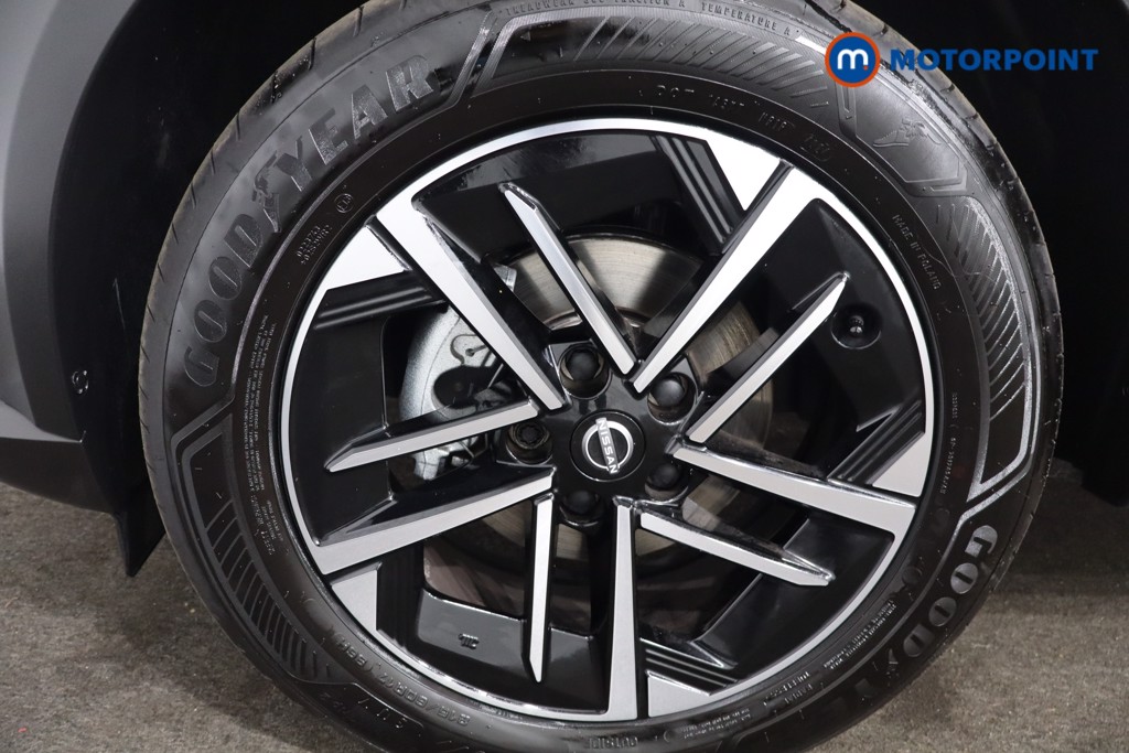 Nissan Juke N-Connecta Automatic Petrol-Electric Hybrid SUV - Stock Number (1579096) - 9th supplementary image