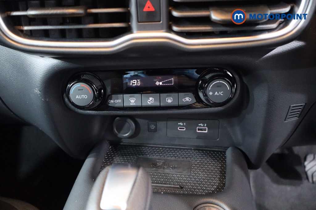 Nissan Juke N-Connecta Automatic Petrol-Electric Hybrid SUV - Stock Number (1579096) - 16th supplementary image