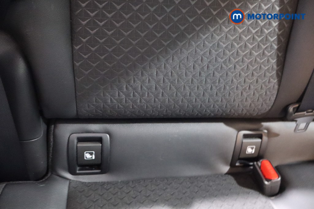 Nissan Juke N-Connecta Automatic Petrol-Electric Hybrid SUV - Stock Number (1579096) - 22nd supplementary image