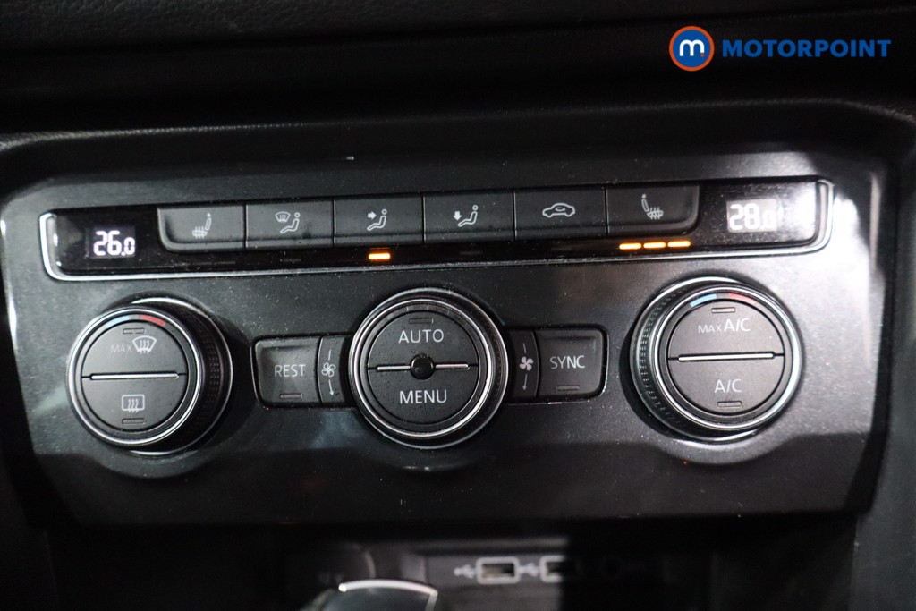 Volkswagen Tiguan R-Line Tech Automatic Petrol SUV - Stock Number (1579150) - 17th supplementary image