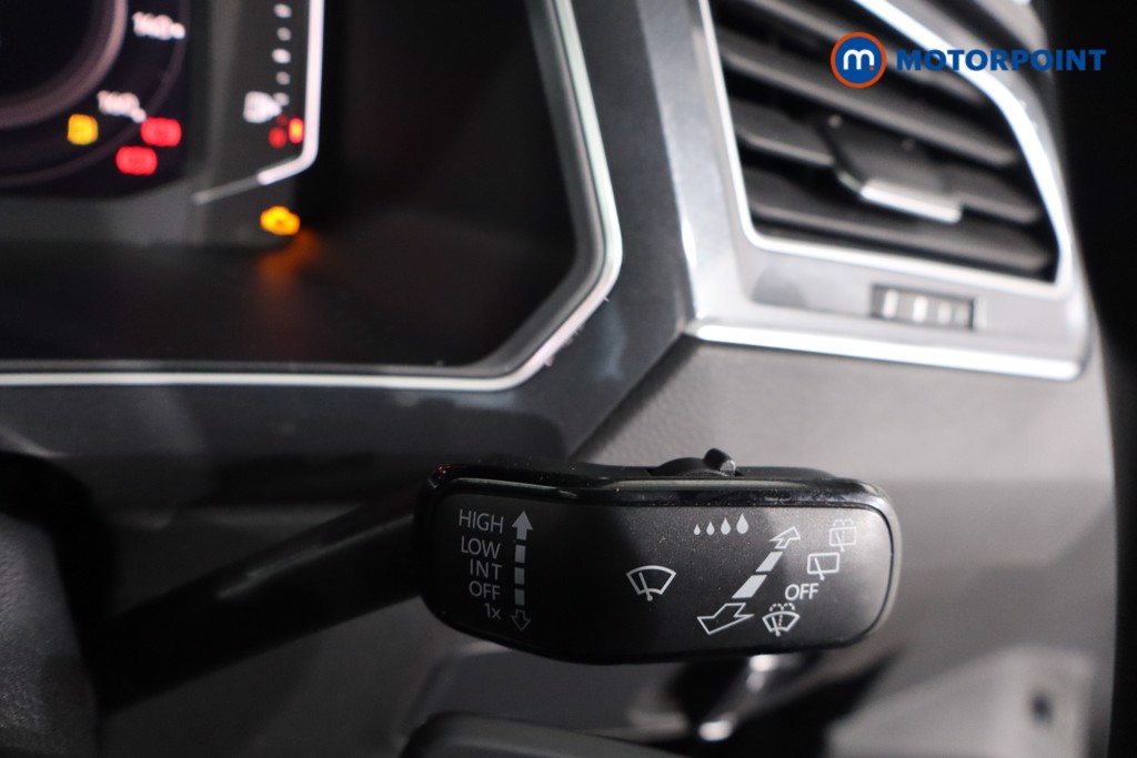 Volkswagen Tiguan R-Line Tech Automatic Petrol SUV - Stock Number (1579150) - 19th supplementary image
