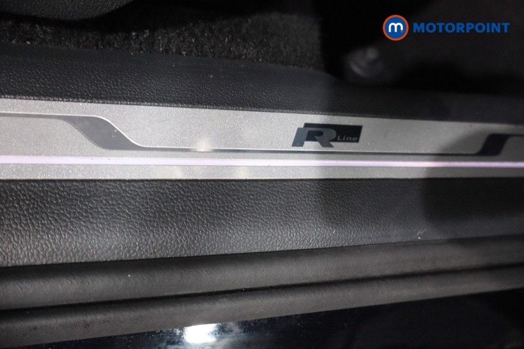 Volkswagen Tiguan R-Line Tech Automatic Petrol SUV - Stock Number (1579150) - 25th supplementary image