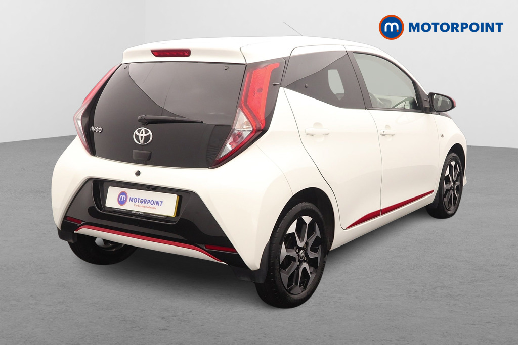 Toyota Aygo X-Trend Manual Petrol Hatchback - Stock Number (1579230) - Drivers side rear corner