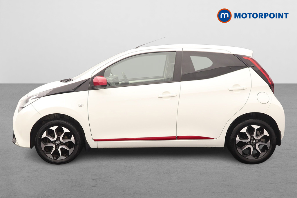 Toyota Aygo X-Trend Manual Petrol Hatchback - Stock Number (1579230) - Passenger side