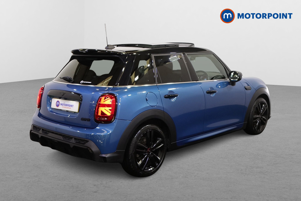 Mini Hatchback Cooper Sport Automatic Petrol Hatchback - Stock Number (1579434) - Drivers side rear corner