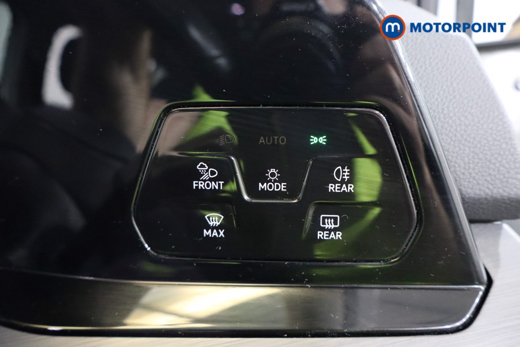 Volkswagen Golf Style Manual Petrol Hatchback - Stock Number (1579520) - 19th supplementary image