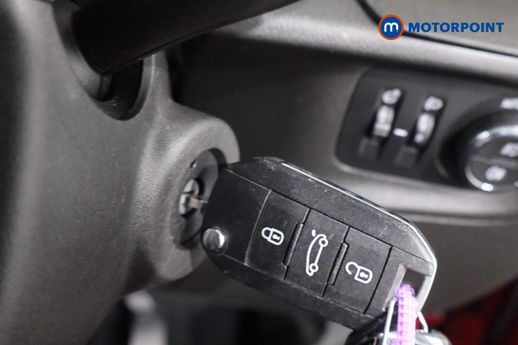 Vauxhall Grandland X Sri Nav Manual Petrol SUV - Stock Number (1579528) - 13th supplementary image