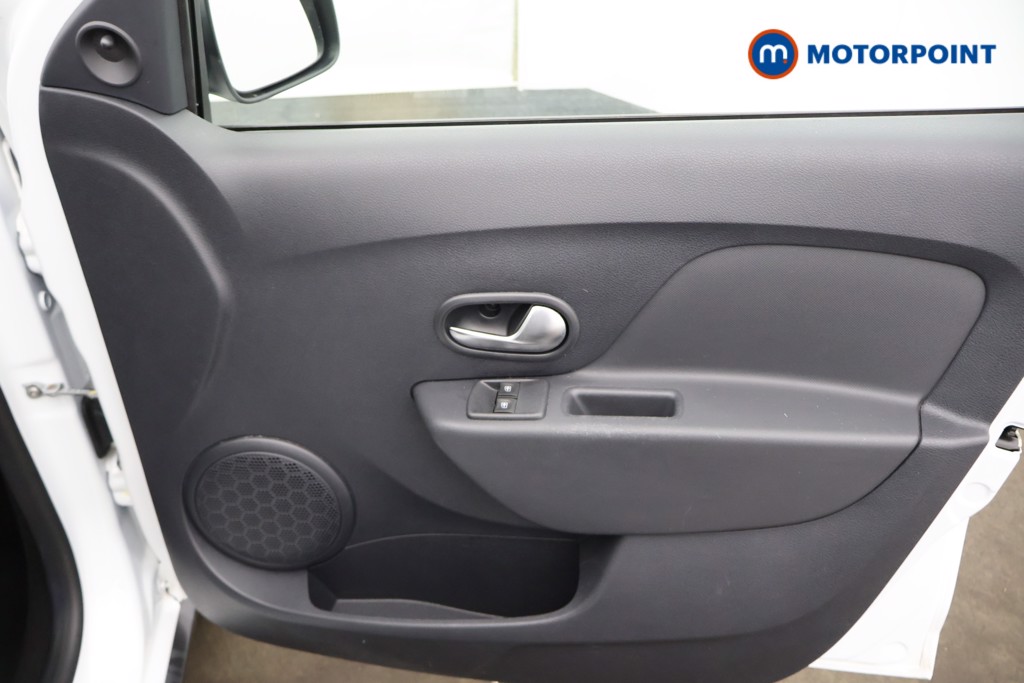 Dacia Sandero Stepway Essential Manual Petrol Hatchback - Stock Number (1579538) - 6th supplementary image