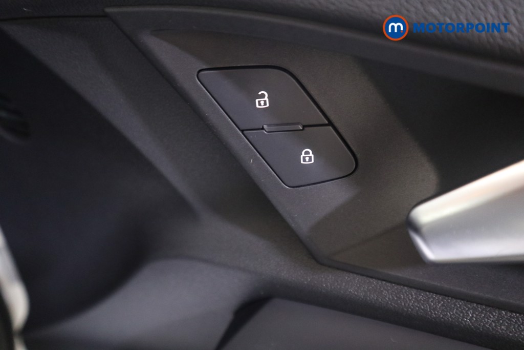 Audi A3 Technik Automatic Petrol Hatchback - Stock Number (1579796) - 11th supplementary image