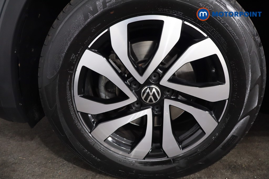 Volkswagen Tiguan Active Manual Petrol SUV - Stock Number (1580229) - 11th supplementary image