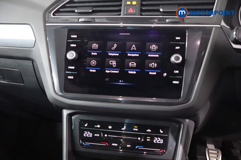 Volkswagen Tiguan Active Manual Petrol SUV - Stock Number (1580229) - 15th supplementary image