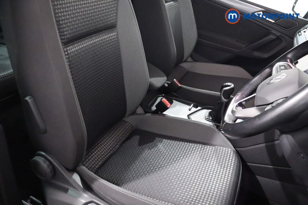 Volkswagen Tiguan Active Manual Petrol SUV - Stock Number (1580229) - 27th supplementary image