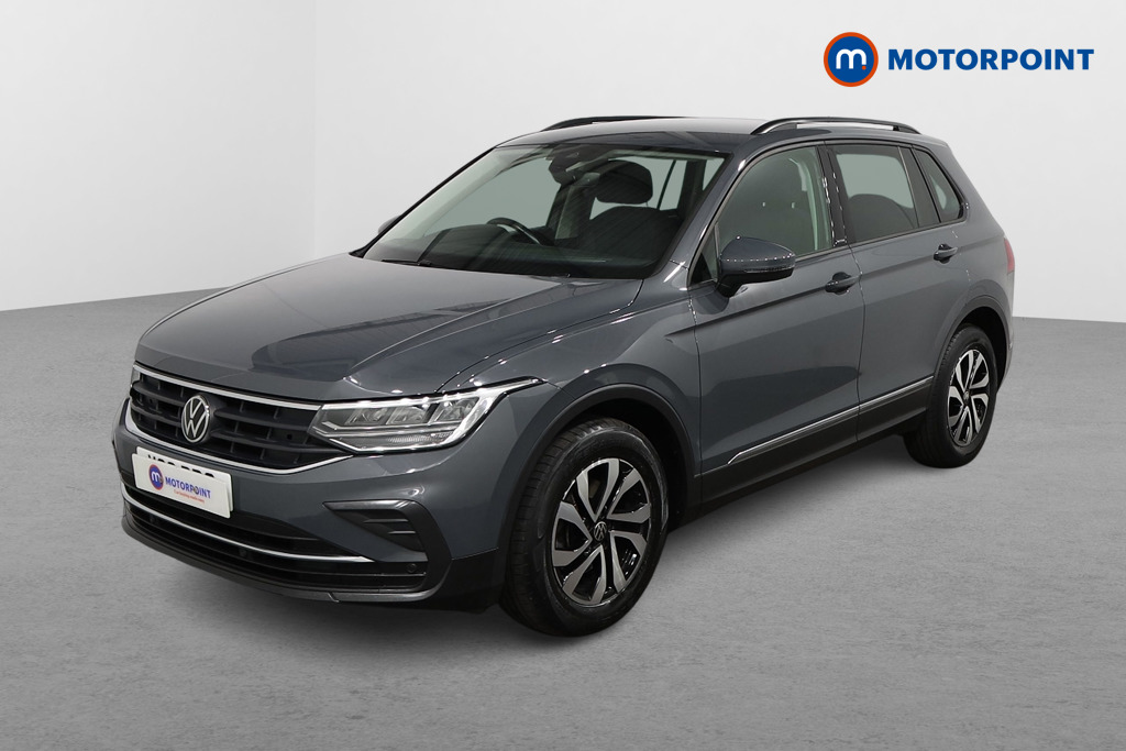 Volkswagen Tiguan Active Manual Petrol SUV - Stock Number (1580229) - Passenger side front corner