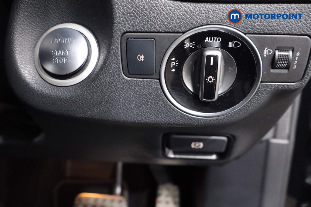 Mercedes-Benz A Class Amg Line Automatic Diesel Hatchback - Stock Number (1580267) - 17th supplementary image