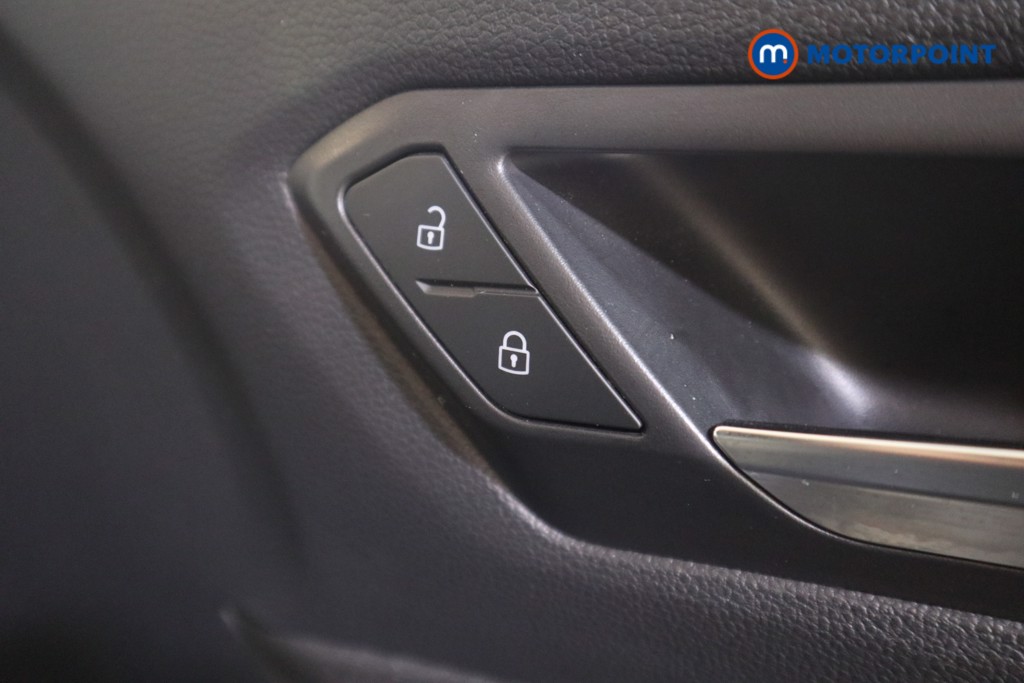 Volkswagen T-Roc Black Edition Automatic Petrol SUV - Stock Number (1580472) - 10th supplementary image