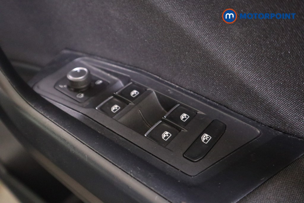 Volkswagen T-Roc Black Edition Automatic Petrol SUV - Stock Number (1580472) - 11th supplementary image