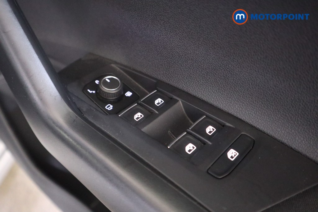Volkswagen Taigo R-Line Automatic Petrol SUV - Stock Number (1580810) - 11th supplementary image