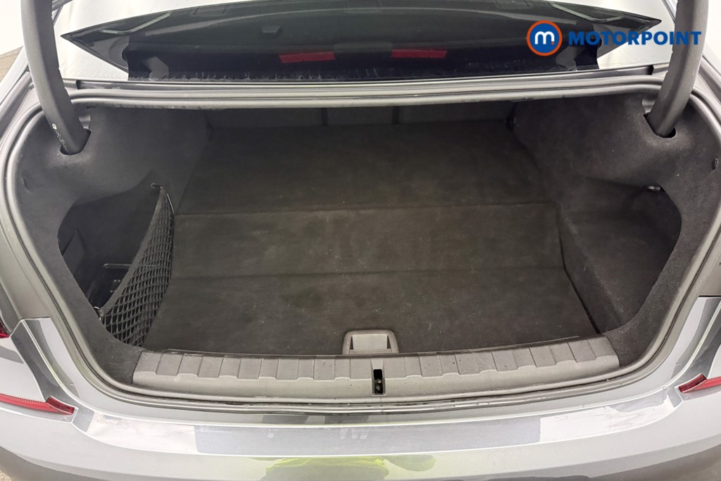 BMW 3 Series M Sport Automatic Petrol Plug-In Hybrid Saloon - Stock Number (1580952) - 9th supplementary image