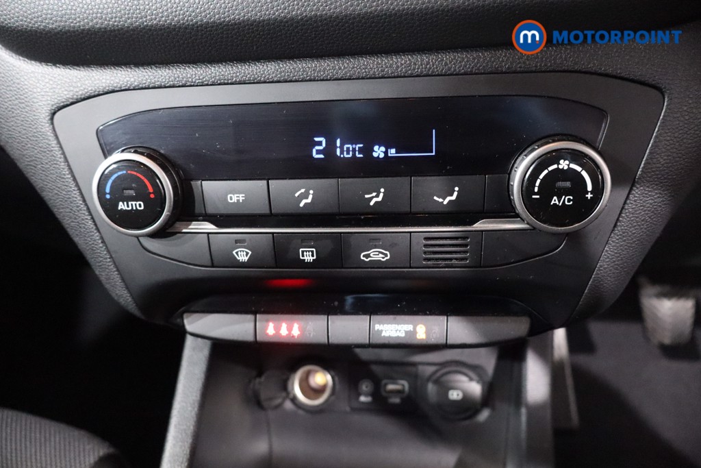 Hyundai I20 Premium Nav Manual Petrol Hatchback - Stock Number (1581113) - 16th supplementary image
