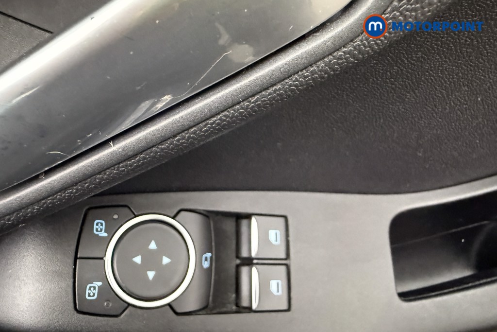 Ford Fiesta Zetec Manual Petrol Hatchback - Stock Number (1581430) - 19th supplementary image