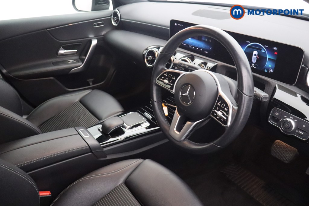 Mercedes-Benz A Class Sport Automatic Diesel Hatchback - Stock Number (1581727) - 6th supplementary image