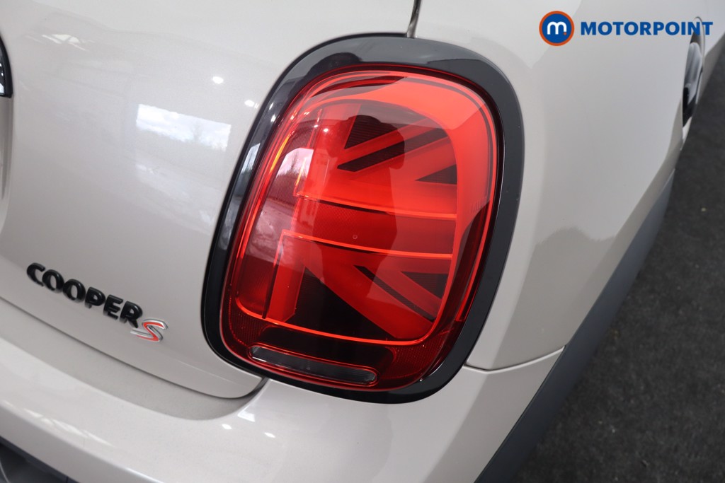 Mini Hatchback Cooper S Sport Automatic Petrol Hatchback - Stock Number (1581752) - 34th supplementary image