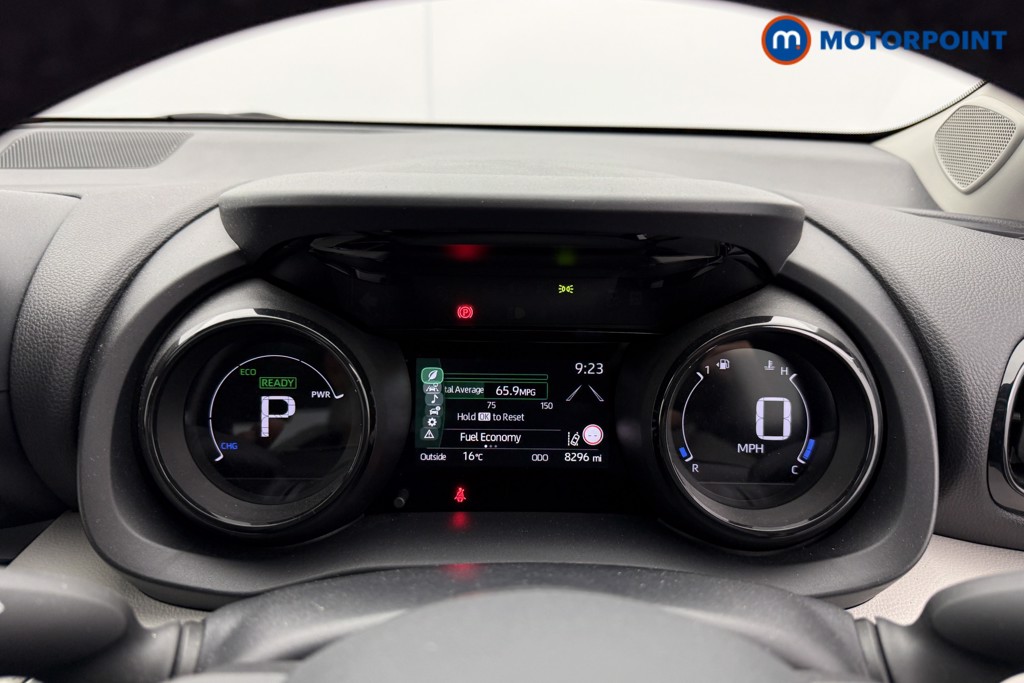 Toyota Yaris Excel Automatic Petrol-Electric Hybrid Hatchback - Stock Number (1581756) - 5th supplementary image