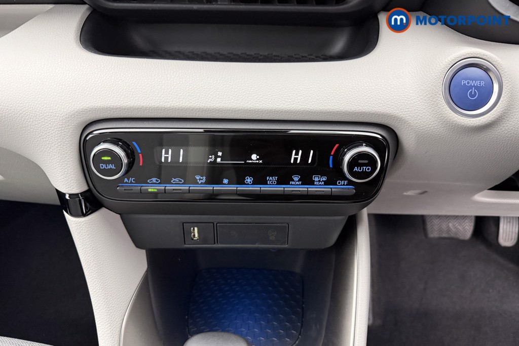 Toyota Yaris Excel Automatic Petrol-Electric Hybrid Hatchback - Stock Number (1581756) - 11th supplementary image
