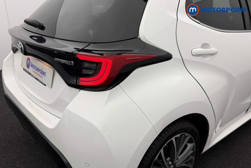 Toyota Yaris Excel Automatic Petrol-Electric Hybrid Hatchback - Stock Number (1581756) - 26th supplementary image
