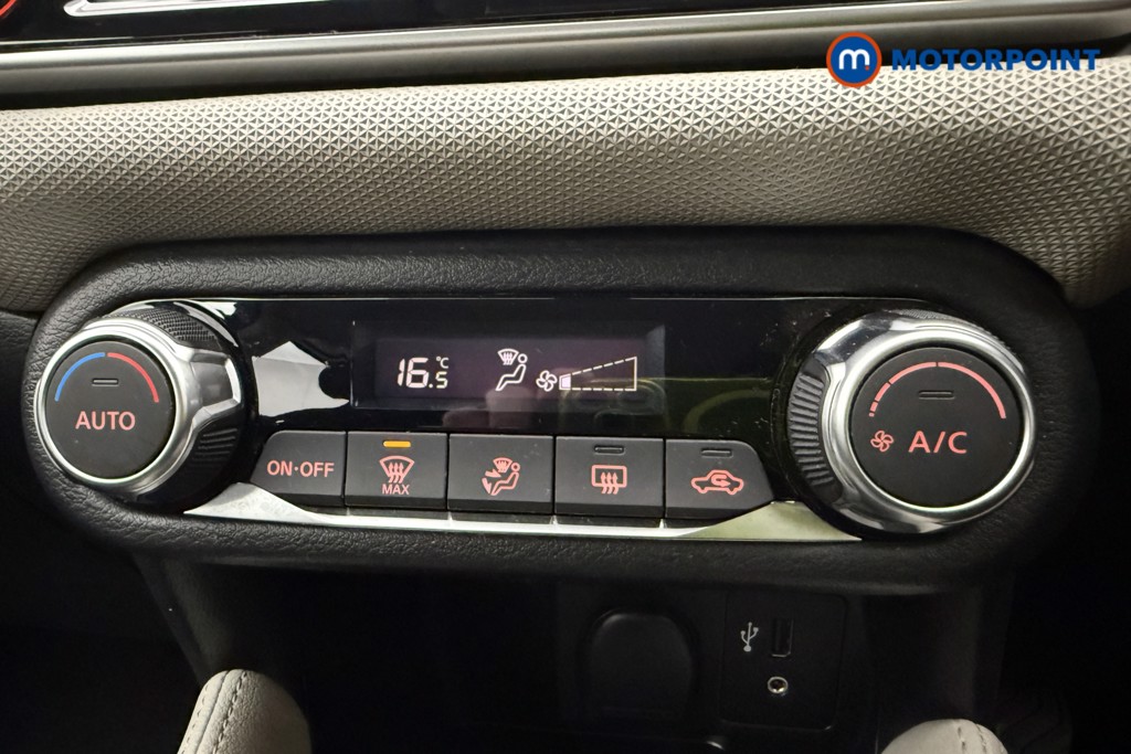 Nissan Micra Acenta Limited Edition Manual Petrol Hatchback - Stock Number (1581862) - 14th supplementary image