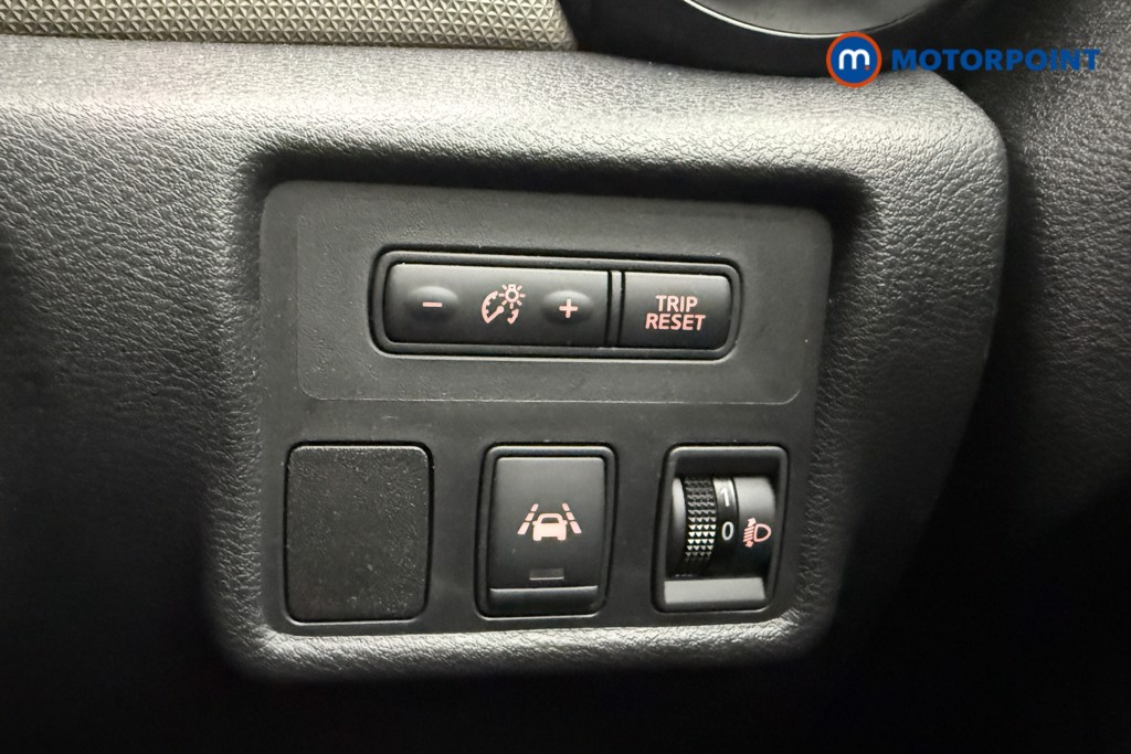Nissan Micra Acenta Limited Edition Manual Petrol Hatchback - Stock Number (1581862) - 15th supplementary image