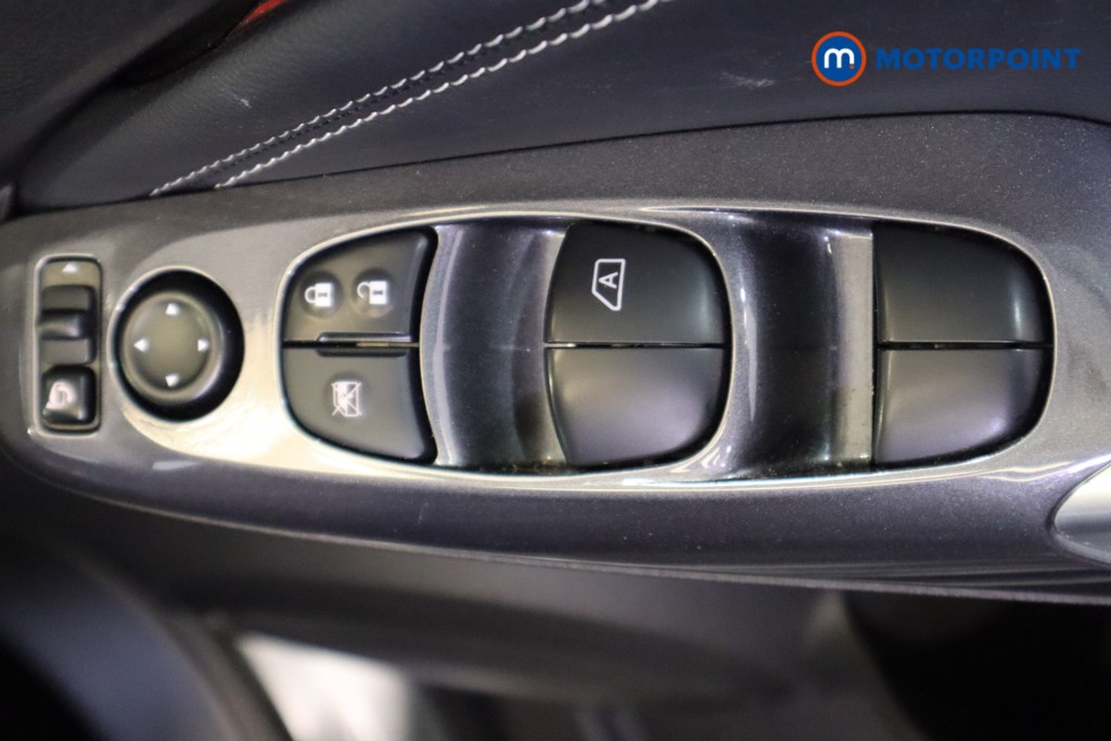 Nissan Juke Tekna Automatic Petrol SUV - Stock Number (1581917) - 15th supplementary image