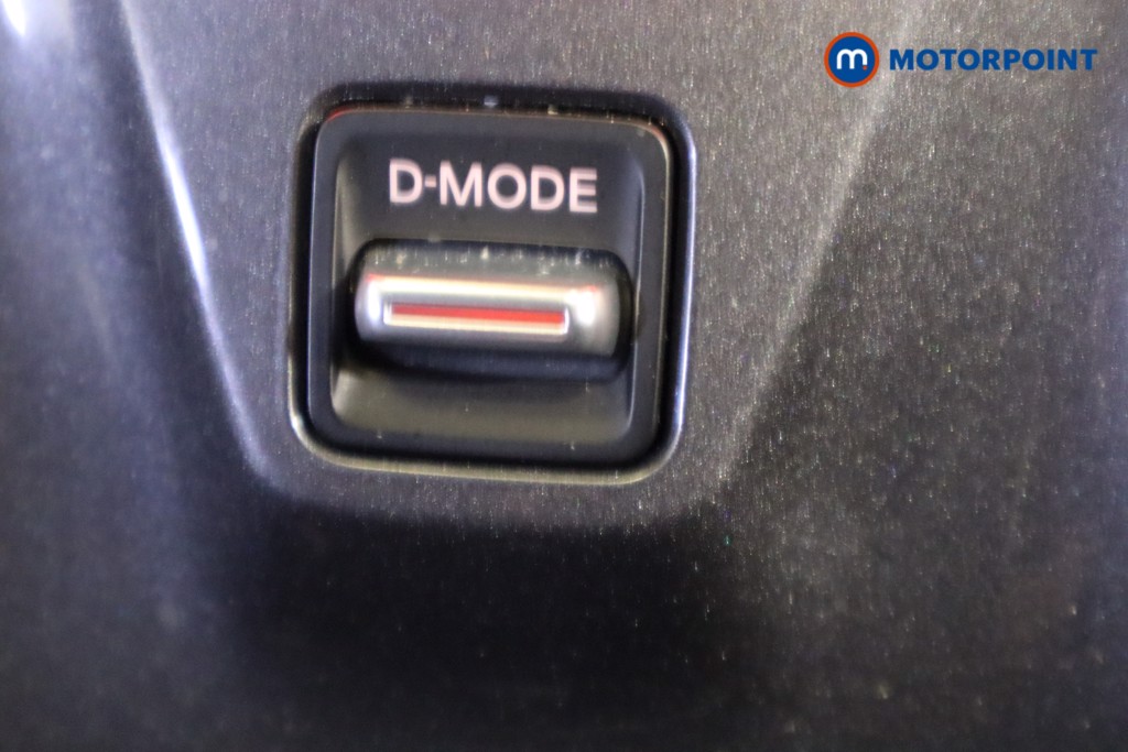 Nissan Juke Tekna Automatic Petrol SUV - Stock Number (1581917) - 22nd supplementary image