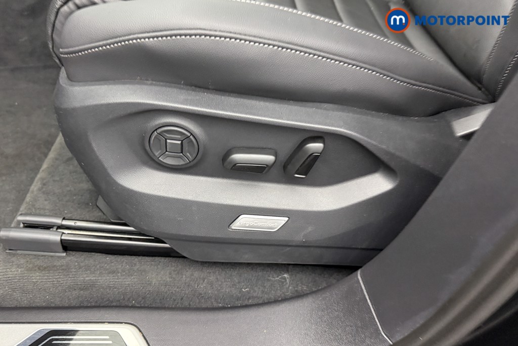 Volkswagen Touareg Black Edition Automatic Diesel SUV - Stock Number (1582262) - 29th supplementary image