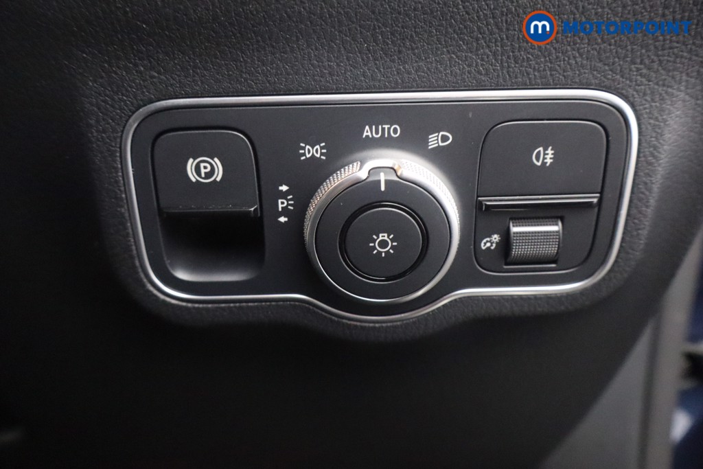 Mercedes-Benz GLA Amg Line Automatic Petrol SUV - Stock Number (1582285) - 19th supplementary image