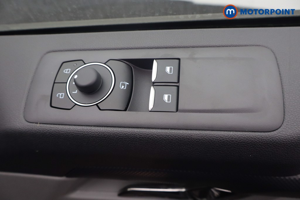 Ford Transit Custom Limited Manual Diesel Crew Bus - Stock Number (1582449) - 19th supplementary image