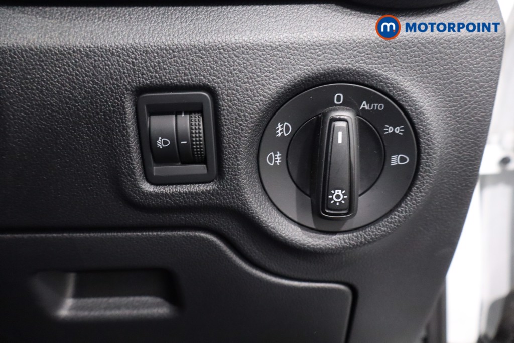 Skoda Fabia Colour Edition Manual Petrol Hatchback - Stock Number (1583139) - 21st supplementary image